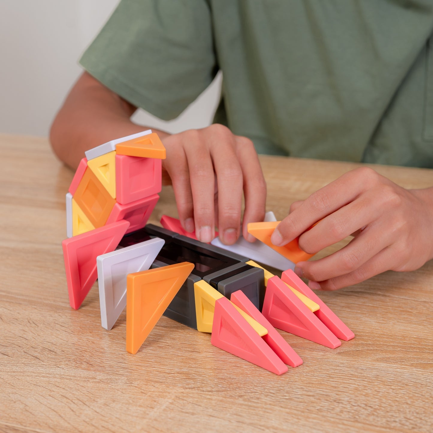 Connetix Tiles 36 Piece PRO Build It 4 Ways - Creatures