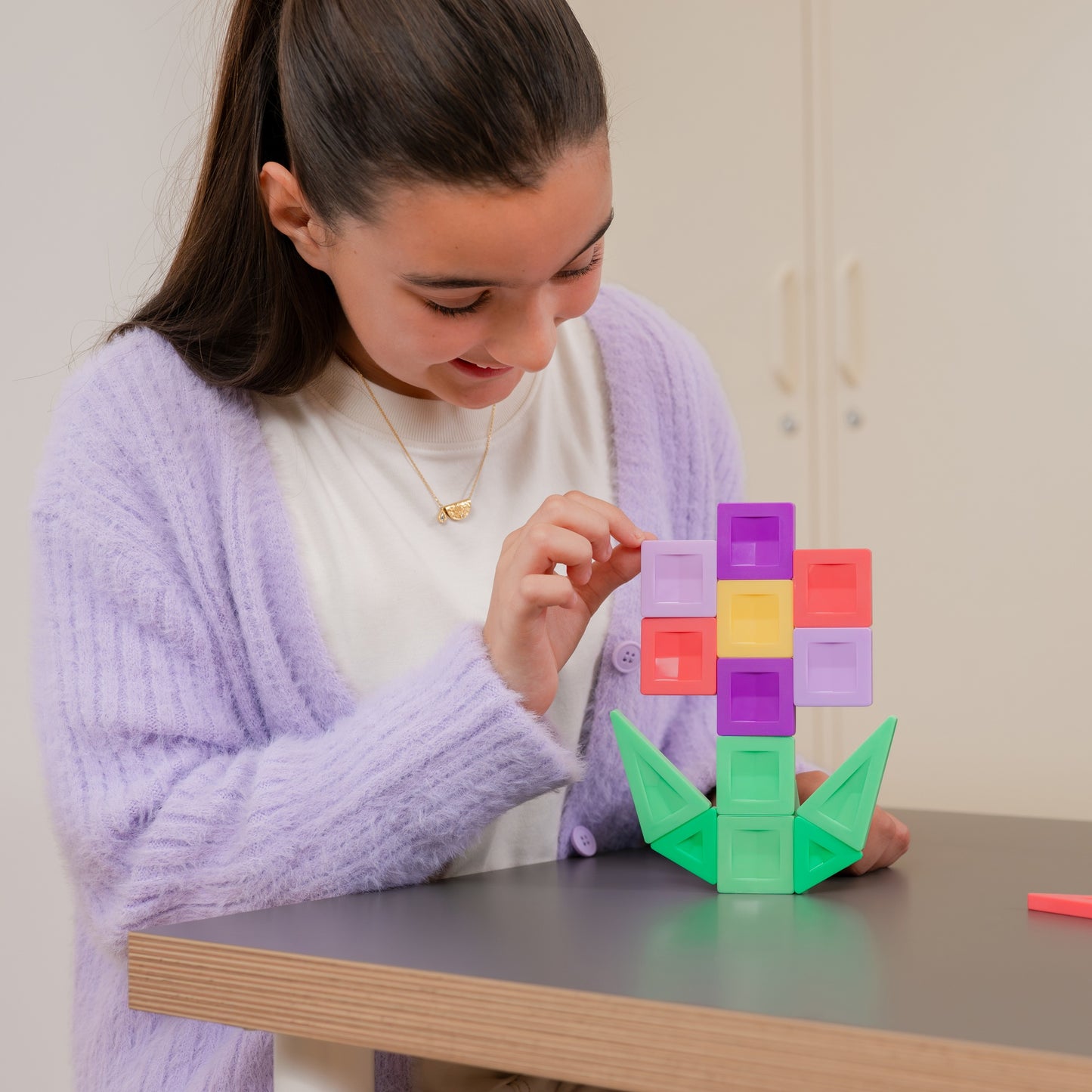 Connetix Tiles 21 Piece PRO Build It 4 Ways - Flowers