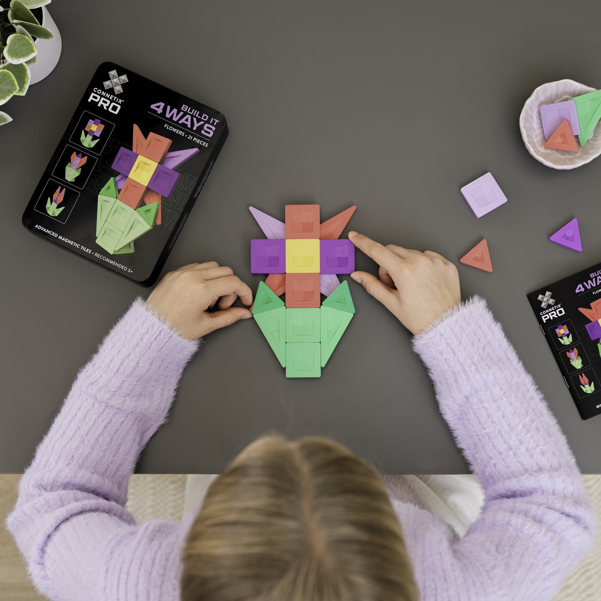 Connetix Tiles 21 Piece PRO Build It 4 Ways - Flowers
