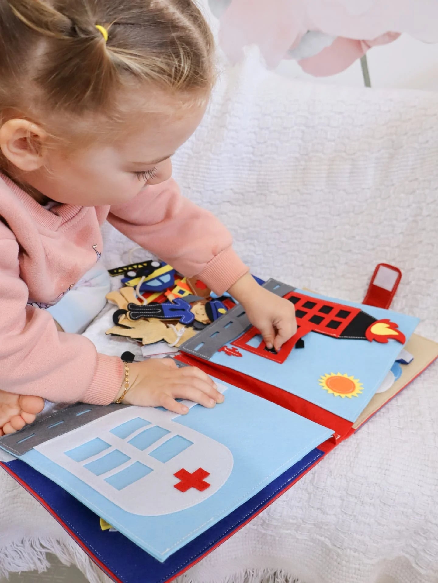 SmartyPals - Little Role Players Felt Busy Book | Screen-Free Dress-Up Activity Book for Kids