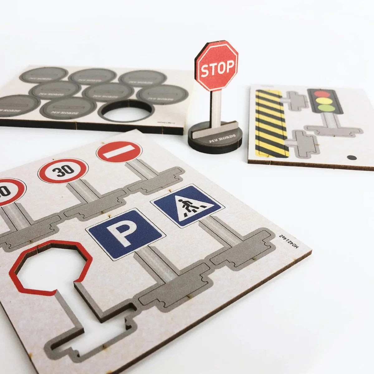 MyRoads - Traffic Signs | Set of 8 Pieces