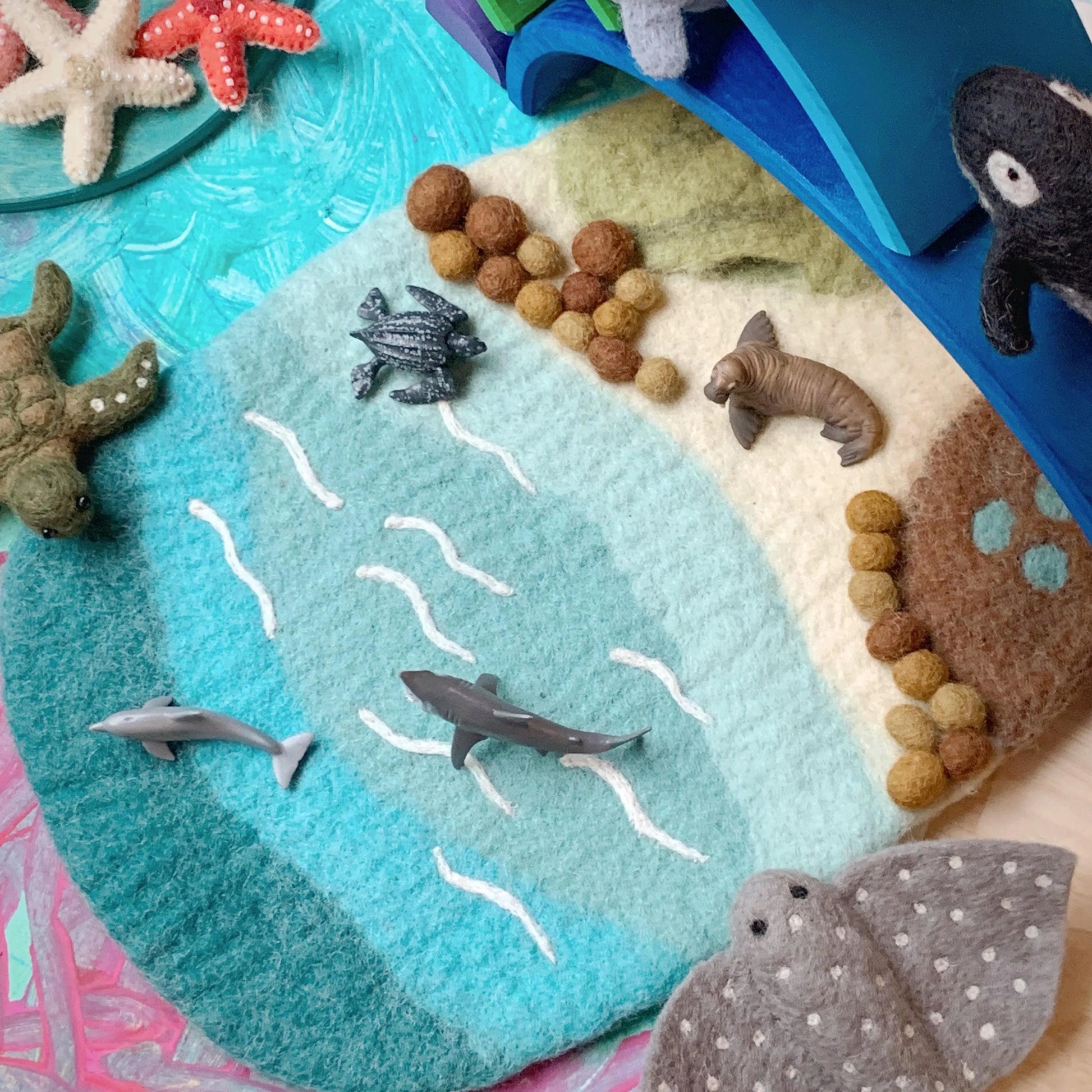 Tara Treasures - Sea, Beach and Rockpool Play Mat Playscape