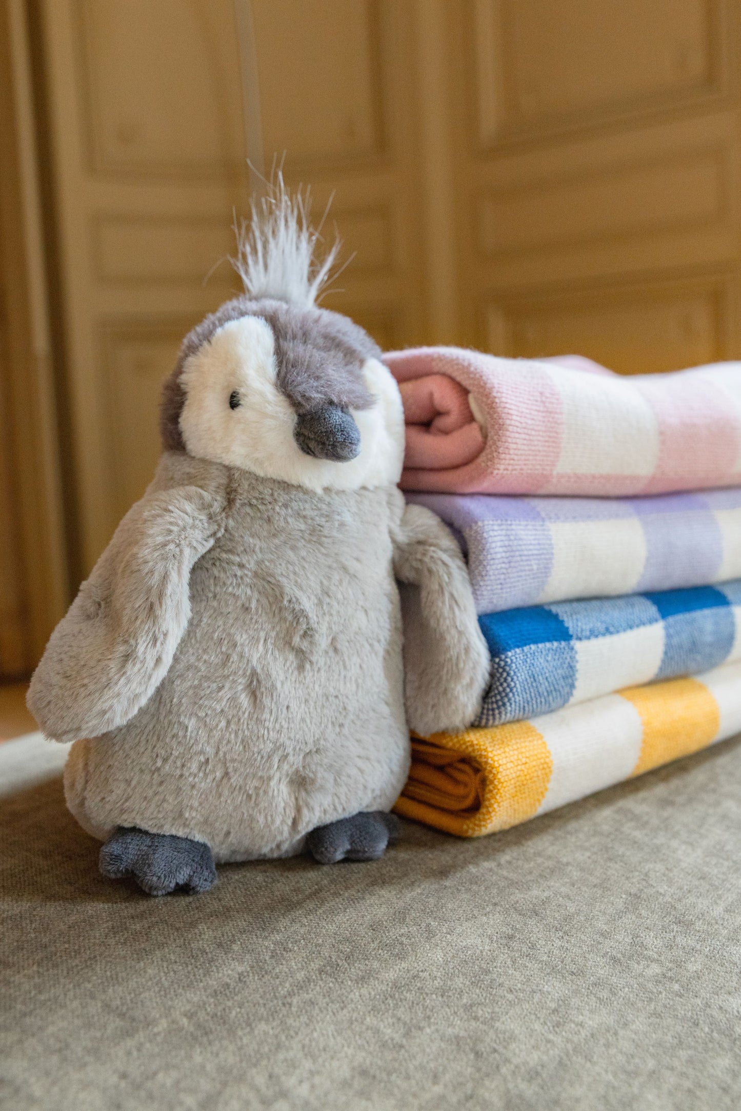 Nana Huchy - Paulo the Penguin