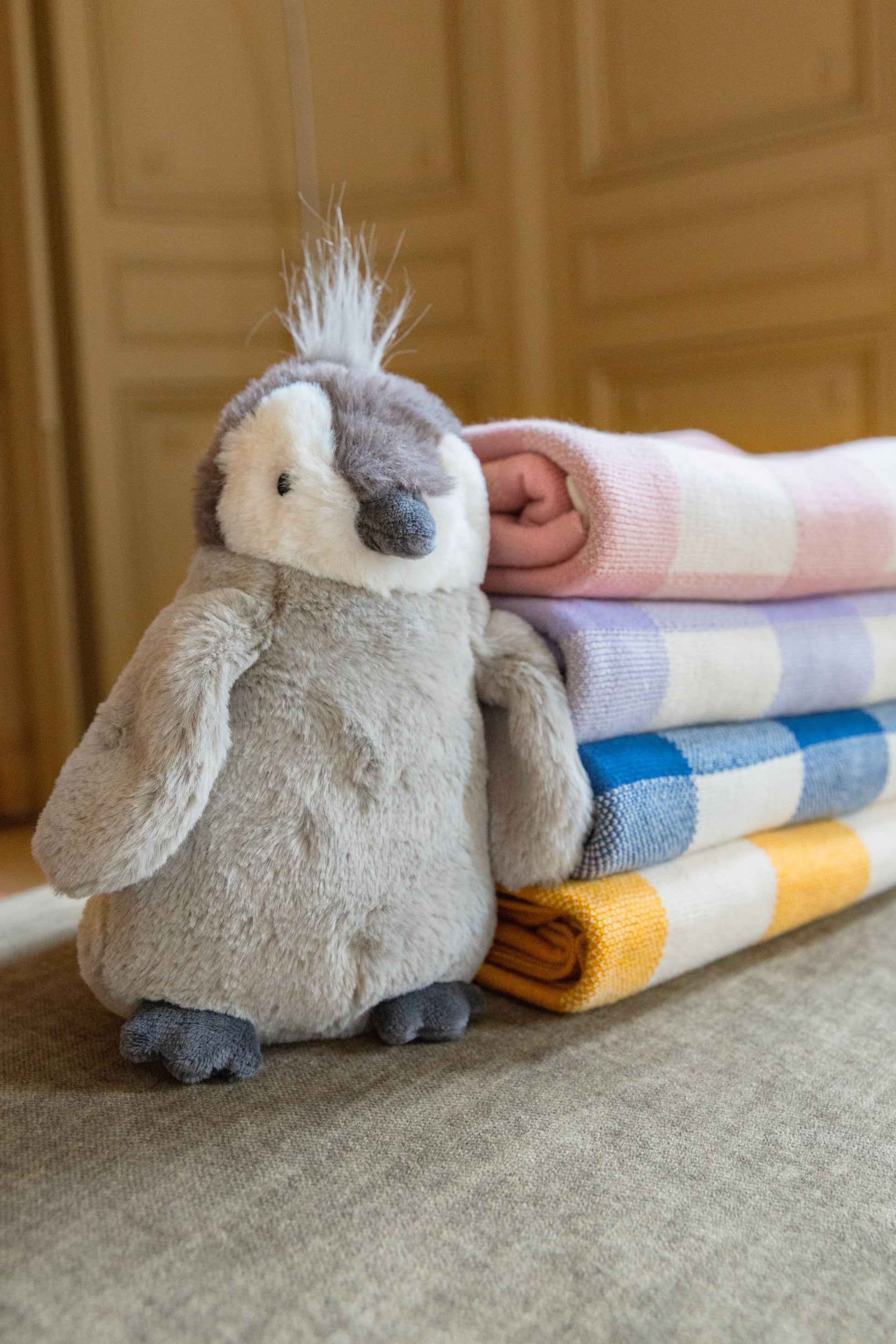 Nana Huchy - Paulo the Penguin