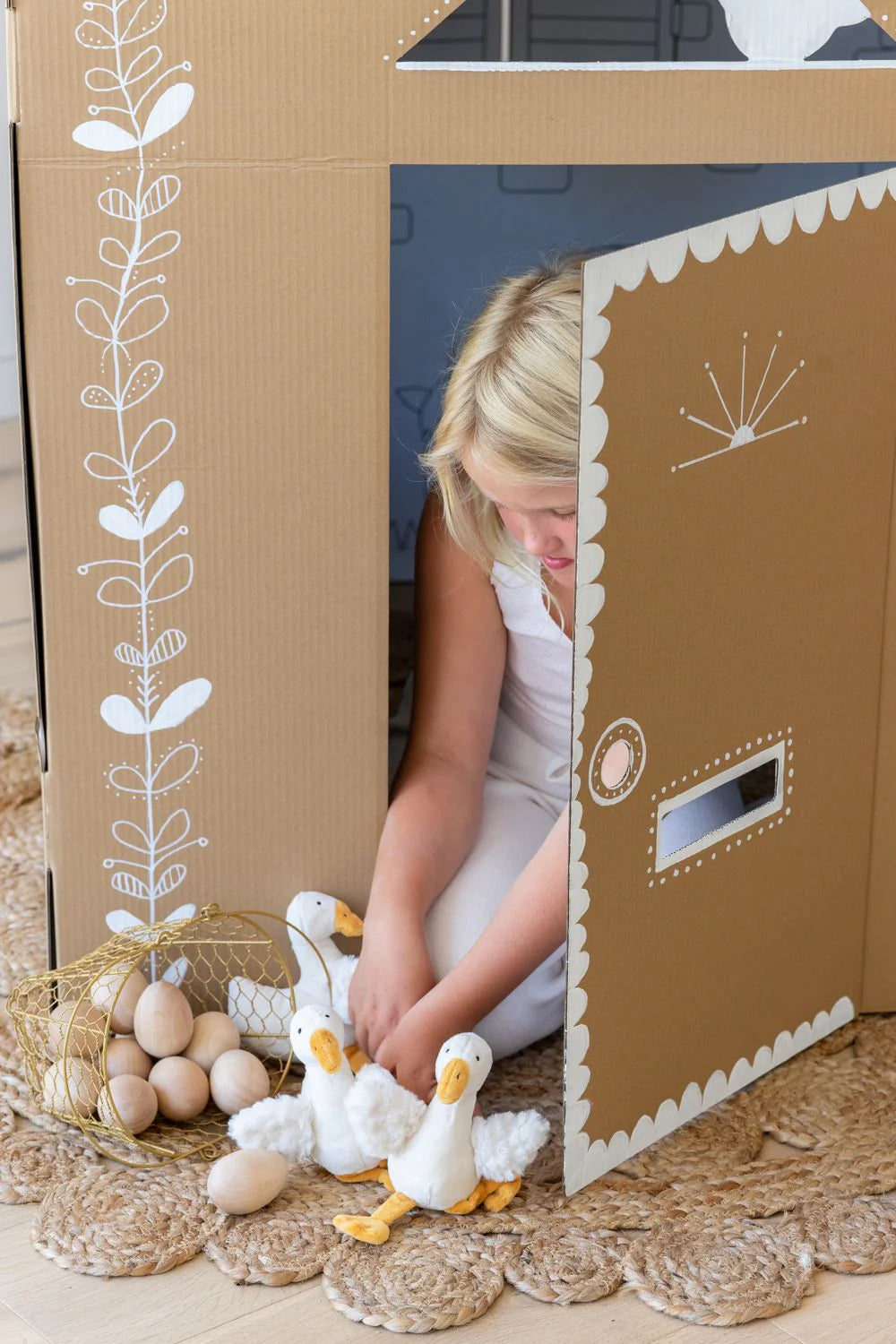 Nana Huchy - Snowy the Goose Rattle