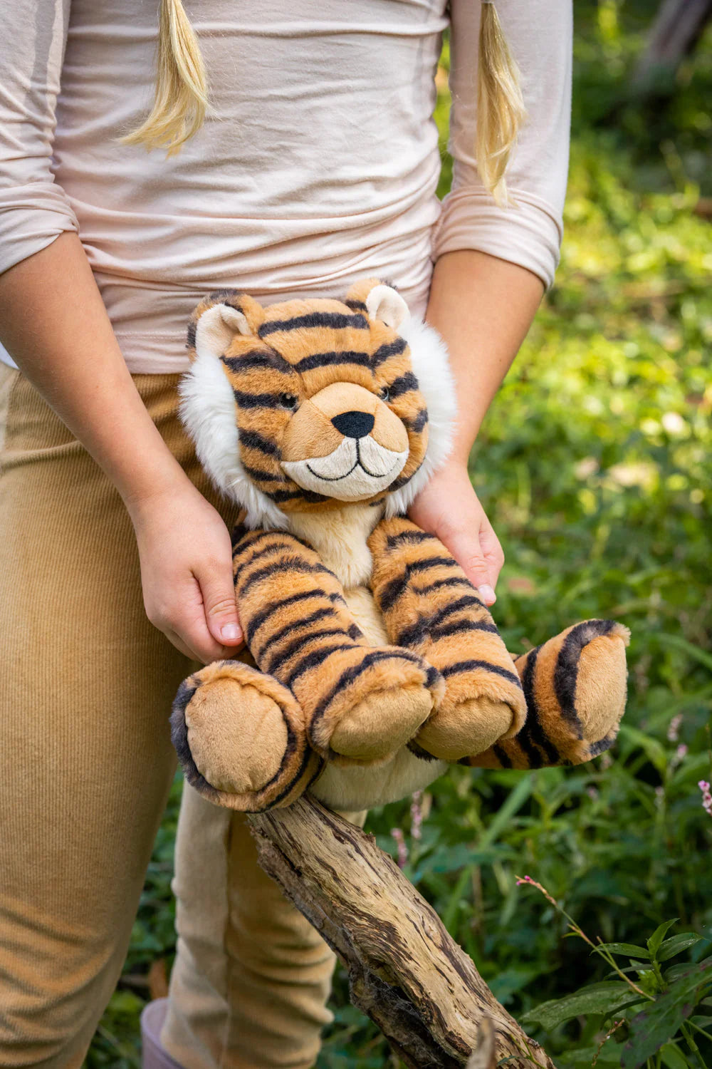 Nana Huchy - Tesh the Tiger