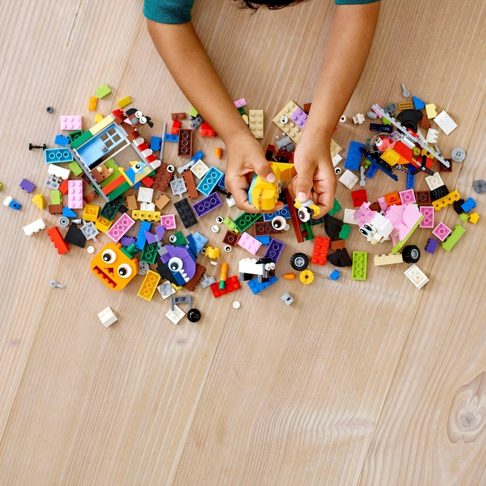 LEGO Classic Bricks and Eyes 11003