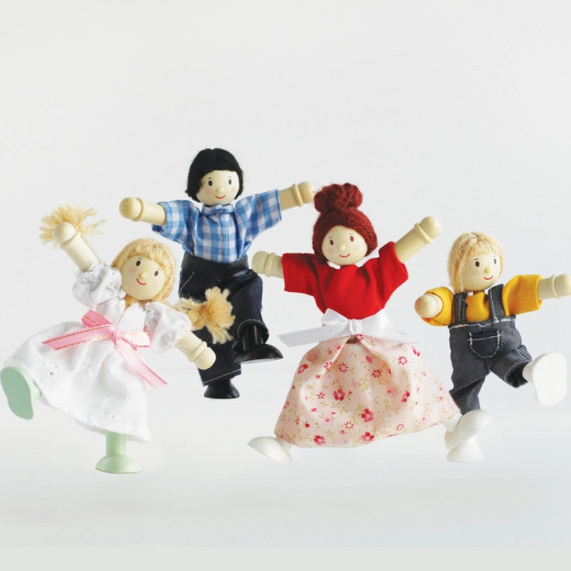 Le Toy Van Doll Family New 3