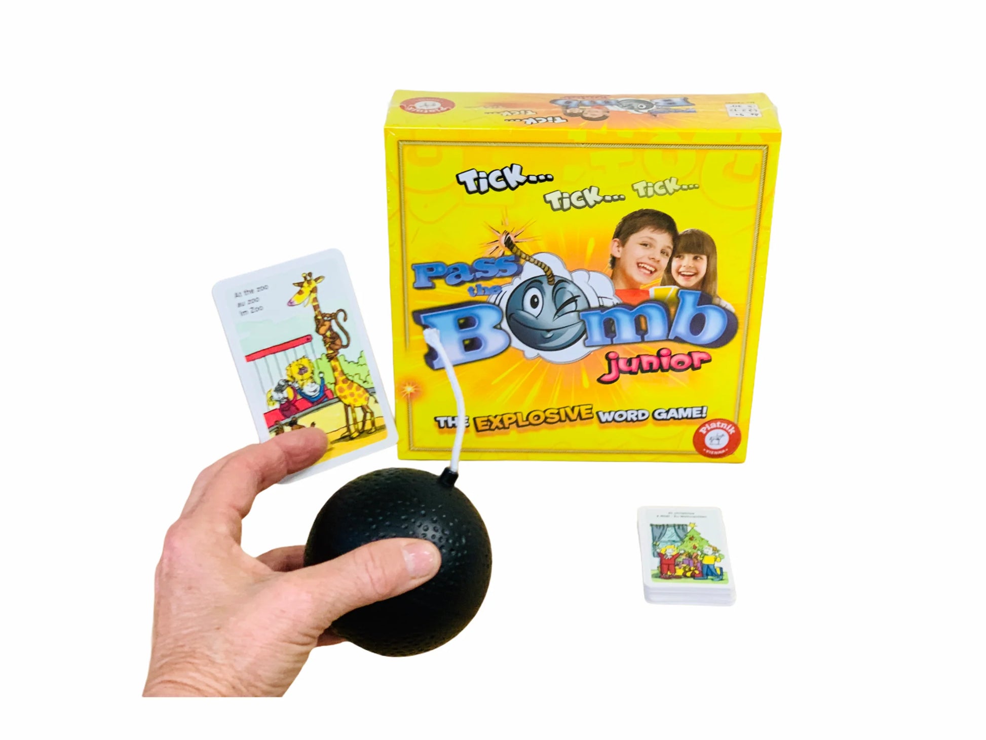 Pass the Bomb Junior game